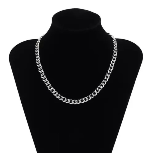 Unisex Silver Thin Chain Necklace - Picture 5 of 5